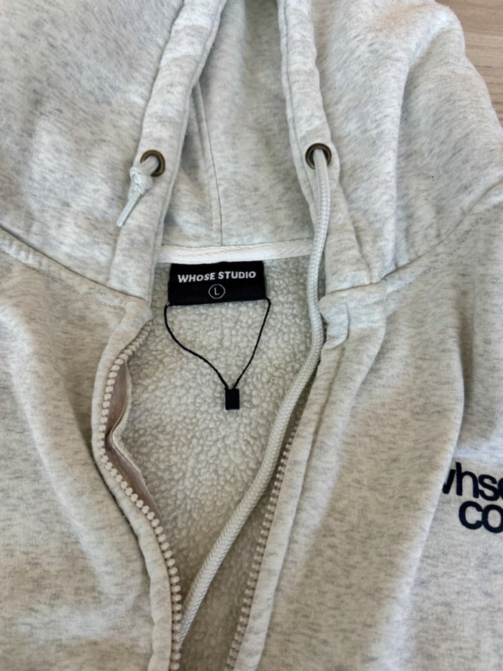 Whose Studio Y2K Graphic Zip Up Hoodie Heather Gray Cropped Boxy Sherpa Lined L - Picture 5 of 8